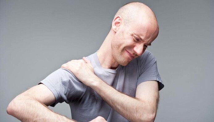 Pain in the shoulder with osteochondrosis